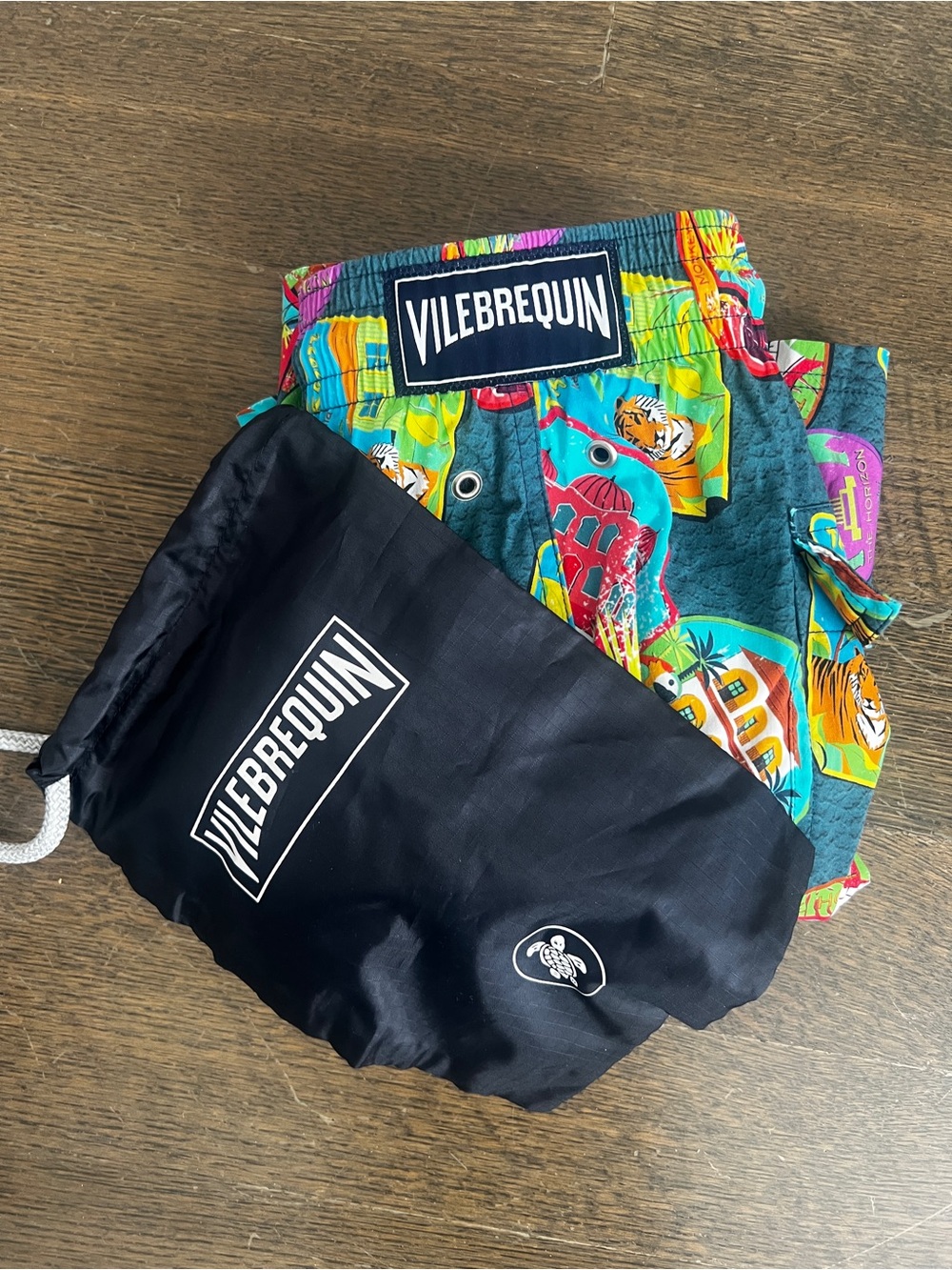 Vilebrequin Men’s Hotel Print Swim Trunks XXL Multicolor + Wet Swim Bag